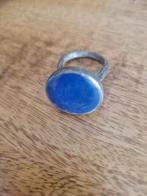 Tibetaans zilveren ring maat 19. Met Lapis Lazuli.