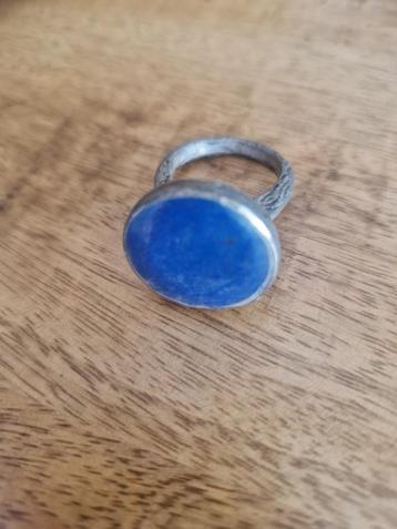 Tibetaans zilveren ring maat 19. Met Lapis Lazuli. beschikbaar voor biedingen