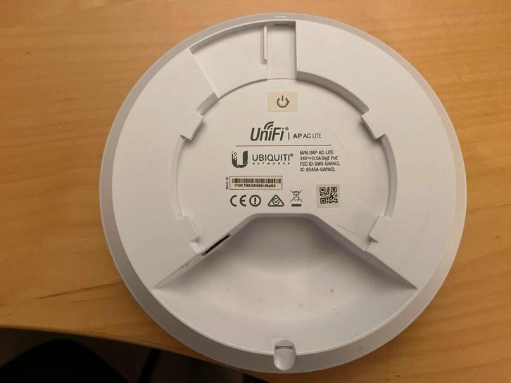 Ubiquiti UniFi AP-AC-Lite Access Point 2 stuks, Computers en Software, Accesspoints, Gebruikt, Ophalen of Verzenden
