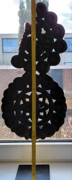 3 zware ornamenten op metalen voet, Ophalen, Gebruikt