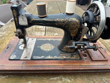 Antieke Gritzner hand naaimachine. 