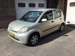 Daihatsu Sirion 1.3 bj 08-2007 Beige, Auto's, Voorwielaandrijving, Stof, Zwart, Beige