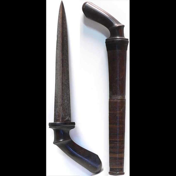 Badek met bijzondere kling tribal Badik keris BA9 Celebes, Antiek en Kunst, Kunst | Niet-Westerse kunst, Ophalen of Verzenden