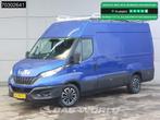 Iveco Daily 35S18 3.0L Automaat L2H2 3,5t Trekhaak 180PK Nav, Auto's, Automaat, Stof, Gebruikt, Euro 6