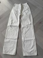 Mooie straight leg Pull & Bear mt 36, Wit, Ophalen of Verzenden, Zo goed als nieuw, W28 - W29 (confectie 36)