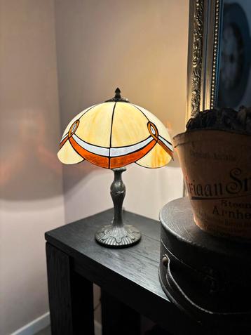 Antieke Tiffany lamp. beschikbaar voor biedingen