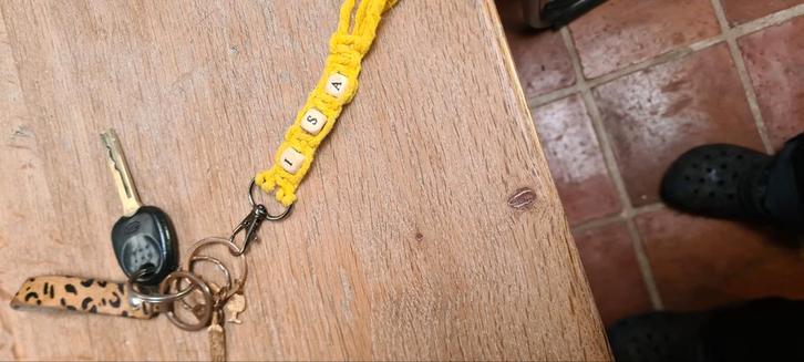 Sleutelhangers macramé, Sieraden, Tassen en Uiterlijk, Piercings, Zo goed als nieuw, Navelpiercing, Staal, Ophalen of Verzenden