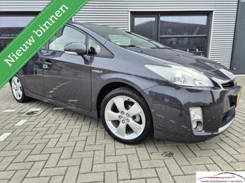 Toyota Prius 1.8 Dynamic 17" HEAD UPP CLIMA CRUISE beschikbaar voor biedingen