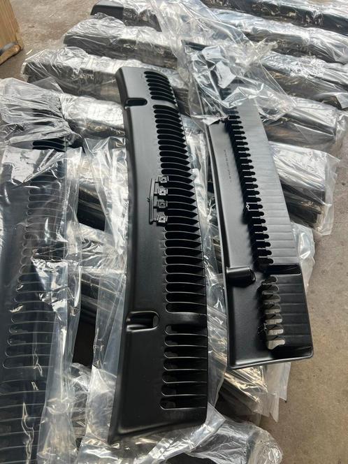 Vw MK2 Golf 2 Jetta 2 Metalplast Hoodscoop NOS NIEUW, Motoren, Tuning en Styling, Ophalen