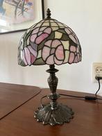 Tafellamp art decor | tiffany | glas in lood, Huis en Inrichting, Art decor, Ophalen of Verzenden, Zo goed als nieuw, Glas