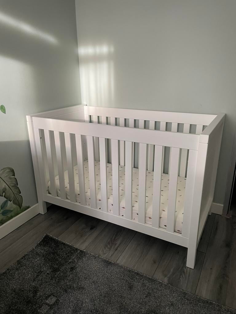 Ledikant inclusief matras, Kinderen en Baby's, Kinderkamer | Complete kinderkamers, Ophalen, Gebruikt, Jongetje of Meisje