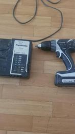 Panasonic met acu en lader, Doe-het-zelf en Verbouw, Gereedschap | Boormachines, Ophalen of Verzenden, Zo goed als nieuw