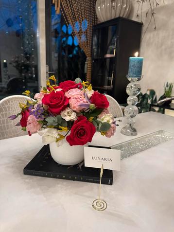 Elegante Bloemstukken van Lunaria beschikbaar voor biedingen