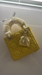 Designer tassen, Sieraden, Tassen en Uiterlijk, Broches, Ophalen, Zo goed als nieuw, Goud, Overige materialen