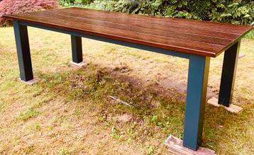 ROBUUSTE TUINTAFEL 96x220cm in BILTHOVEN beschikbaar voor biedingen