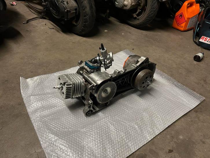 Piaggio zip blok 70cc STAGE6, Fietsen en Brommers, Brommeronderdelen | Scooters, Gebruikt, Blok, Ophalen