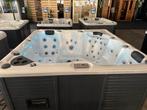 Jacuzzi extreem netjes bijna nieuw !, Ophalen of Verzenden, Pomp