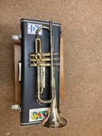 Trompet met koffer - Yamaha, Muziek en Instrumenten, Blaasinstrumenten | Trompetten, Ophalen of Verzenden, Gebruikt, Bes-trompet