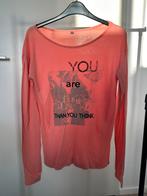 Dunne trui, maat S, op druk & tekst, nooit gedragen, Kleding | Dames, Tops, Nieuw, Oranje, Ophalen of Verzenden, Lange mouw