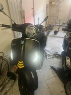 Vespa GTS 300 Supertech (Bouwjaar 2021), Ophalen, Gebruikt, Overige modellen