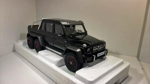 Mercedes benz g 63 AMG 6x6 BLACK autoart 1.18, Hobby en Vrije tijd, Modelauto's | 1:18, Zo goed als nieuw, Autoart, Ophalen of Verzenden