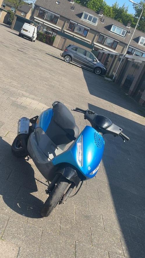 Piaggio zip 172 brom 180cc zip, Fietsen en Brommers, Scooters | Piaggio, Zo goed als nieuw, Zip, Ophalen of Verzenden