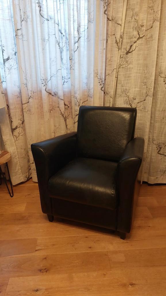Zwarte leren fauteuil - Gratis af te halen!, Huis en Inrichting, Fauteuils, Gebruikt, Leer, 75 tot 100 cm, 75 tot 100 cm, Ophalen