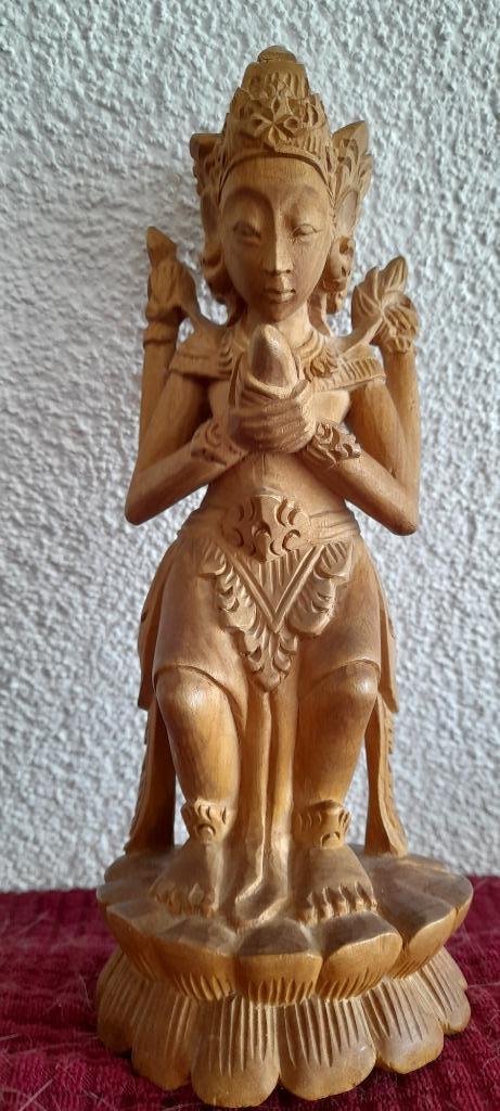 Balinese handgesneden houtsnijwerk Dewi Shai of Shiva 21 cm, Antiek en Kunst, Kunst | Beelden en Houtsnijwerken, Verzenden