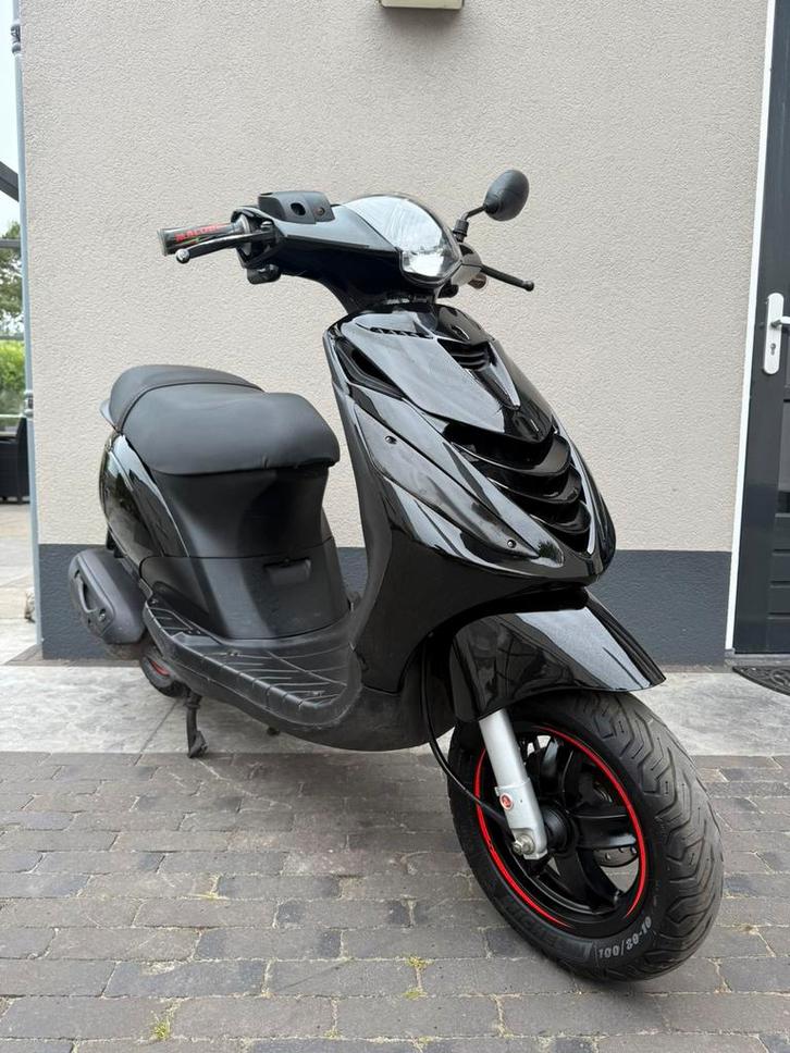 ⭐️Piaggio zip 2020 Brom 45km/h 4t 50cc Sp-Line glans zwart⭐️, Fietsen en Brommers, Scooters | Piaggio, Zo goed als nieuw, Zip