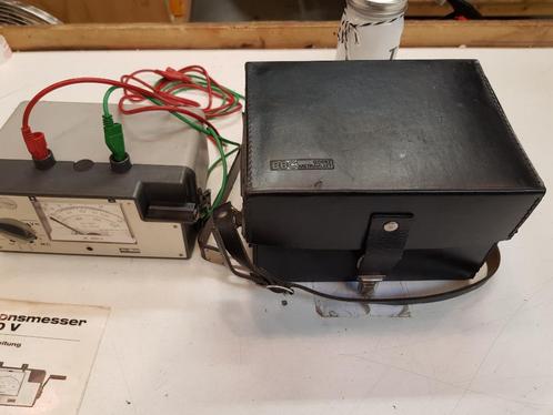 BBC METRAWATT Isolationsmesser jk 500 V met tas, Doe-het-zelf en Verbouw, Meetapparatuur, Gebruikt, Elektriciteit, Ophalen of Verzenden