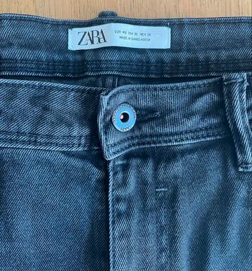 Korte zwarte jeans Zara beschikbaar voor biedingen