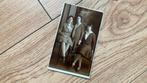 Oude foto van drie jonge vrouwen, 1930, Groningen., Ophalen of Verzenden, Voor 1940, Gebruikt