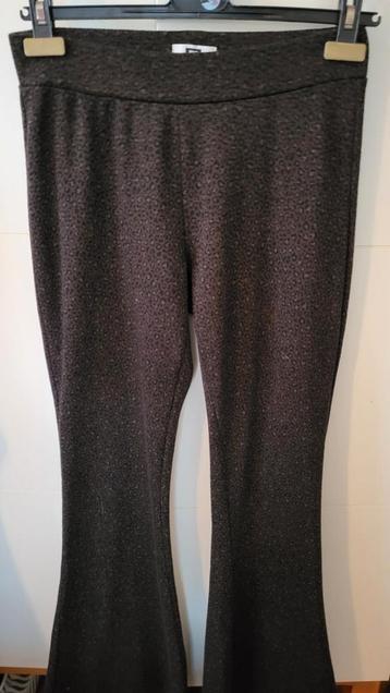 Vlotte rekbare broek in maat M van WE beschikbaar voor biedingen