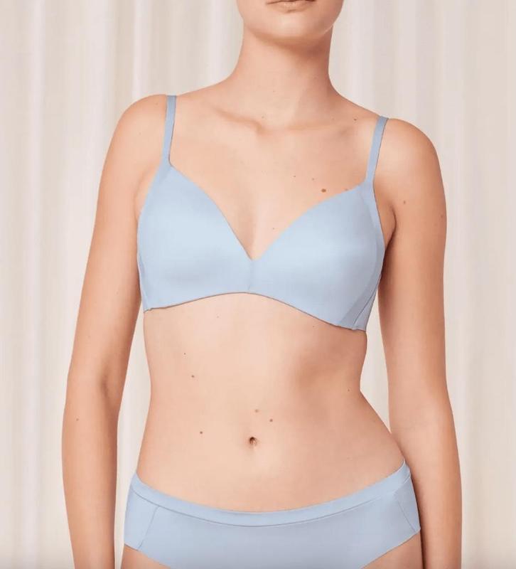 Te koop 30% korting Triumph body M-U soft touch P fairy blue, Kleding | Dames, Ondergoed en Lingerie, BH, Blauw, Verzenden