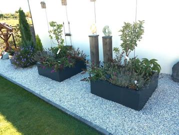 Metalen plantenbakken. BUITEN  GENIETEN IN STIJL 100x100x40  beschikbaar voor biedingen