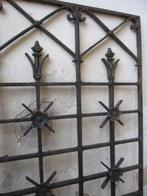 104 x 60,7 cm Stoer antiek ijzeren deurrooster, Ophalen