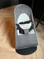 Babybjorn wipstoel grijs en zwart met extra hoes, Kinderen en Baby's, Wipstoeltjes, Ophalen, Zo goed als nieuw, Verstelbaar