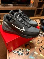 NIKE AIR MAX PULSE BLACK VARSITY RED, Ophalen of Verzenden, Zo goed als nieuw, Zwart