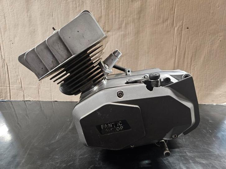 minarelli p4 blok, Fietsen en Brommers, Brommeronderdelen | Algemeen, Gebruikt, Blok, Ophalen