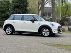 MINI Cooper 1.5i 5-Deuren Alarm Apple CarPlay Airco Cruise C, Auto's, Mini, Te koop, Emergency brake assist, Benzine, 0 kg