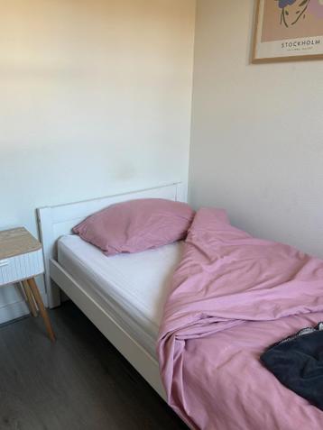 Wit Ikea bed - afbeelding 1