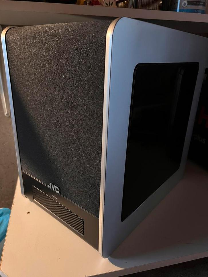 JVC SP-PWDD3 Powered Subwoofer – 120W – Nette staat, Audio, Tv en Foto, Luidsprekers, Zo goed als nieuw, Subwoofer, JVC, Ophalen of Verzenden