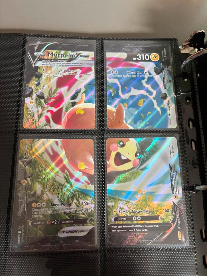 Morpeko V-Union, Hobby en Vrije tijd, Verzamelkaartspellen | Pokémon, Zo goed als nieuw, Ophalen of Verzenden