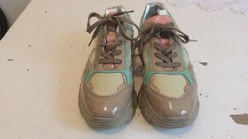 Janice sneakers maat 39 nieuwstaat winkelprijs €160 beschikbaar voor biedingen