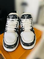 Louis Vuitton Schoenen Maat 45 - Top Conditie!, Ophalen, Zo goed als nieuw, Wit, Sneakers of Gympen