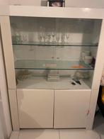 Witte vitrinekast met veel opbergruimte, Ophalen, Gebruikt, 50 tot 100 cm, Glas
