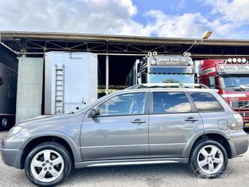 Mitsubishi Outlander 2.0 Turbo 201pk 4WD - uniek - 2x schuif beschikbaar voor biedingen