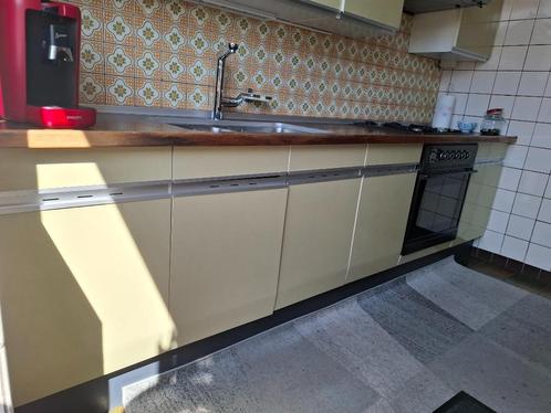 PRIJS VERLAAGD LICHTGROENEN RETRO KEUKEN UIT DE JAREN 1970, Huis en Inrichting, Keuken | Complete keukens, Gebruikt, Enkelwandige keuken