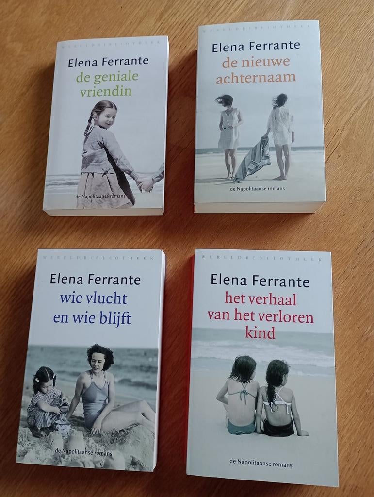 De Napolitaanse romans van Elena Ferrante., Ophalen of Verzenden, Zo goed als nieuw