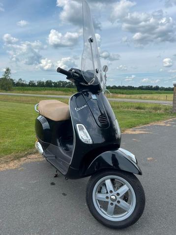 Piaggio Vespa LX50 geel kenteken 70cc beschikbaar voor biedingen